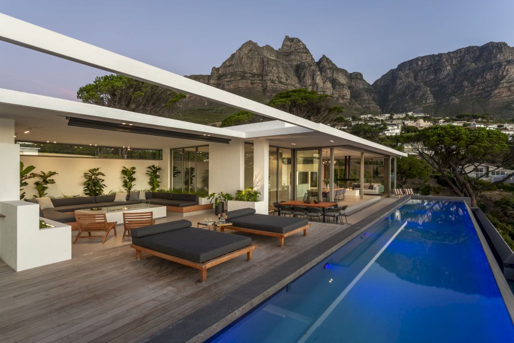 S 48 House multifunctional home by GSQUARED Architects 6