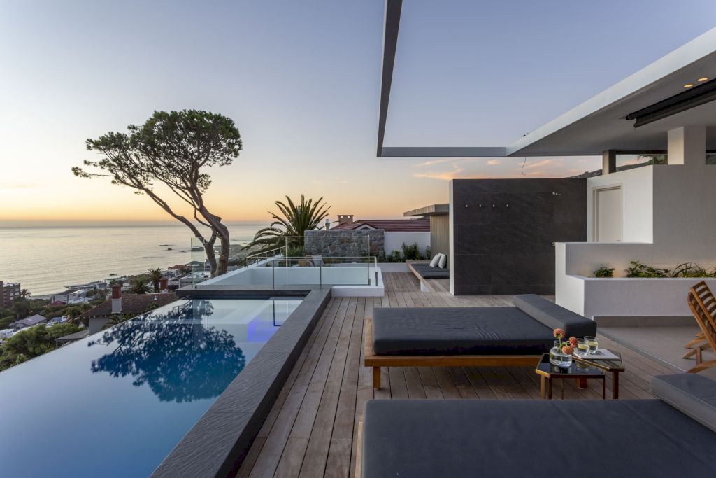 S 48 House multifunctional home by GSQUARED Architects 8