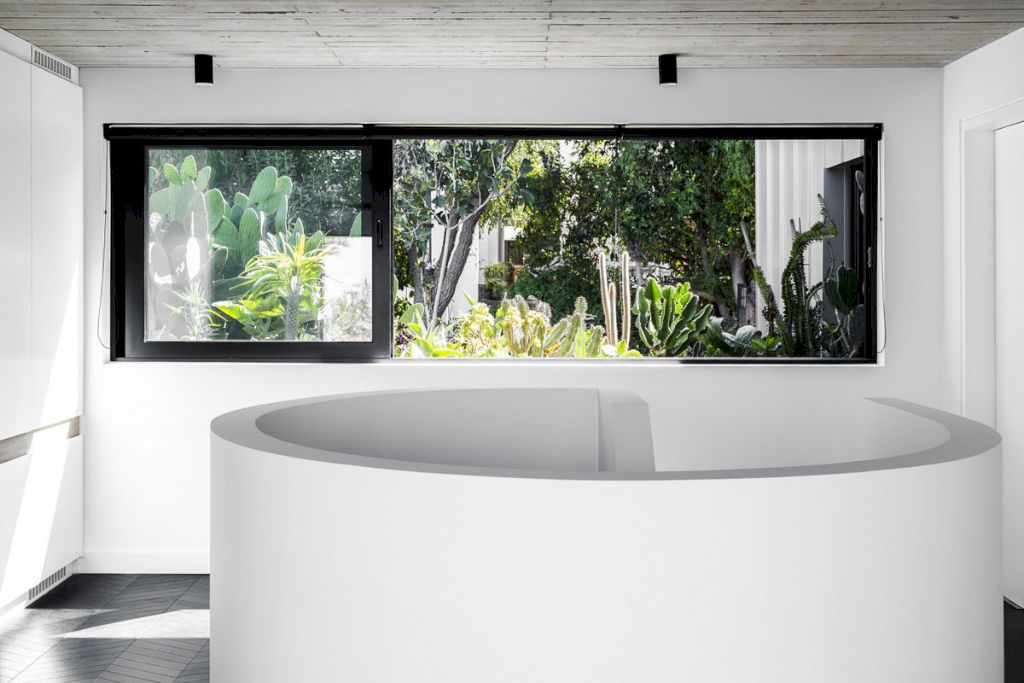 SM House, traditional, modern charm by GSQUARED Architects