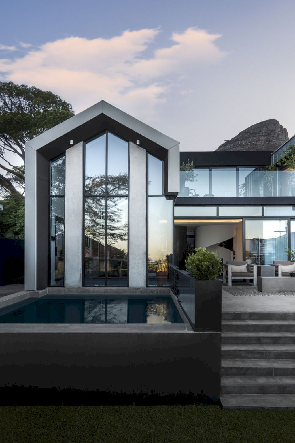 SM House, traditional, modern charm by GSQUARED Architects