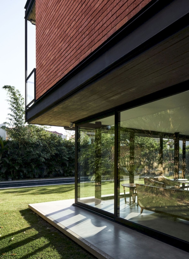 SV House Modern Elegance in a Gated Community by Sommet 6