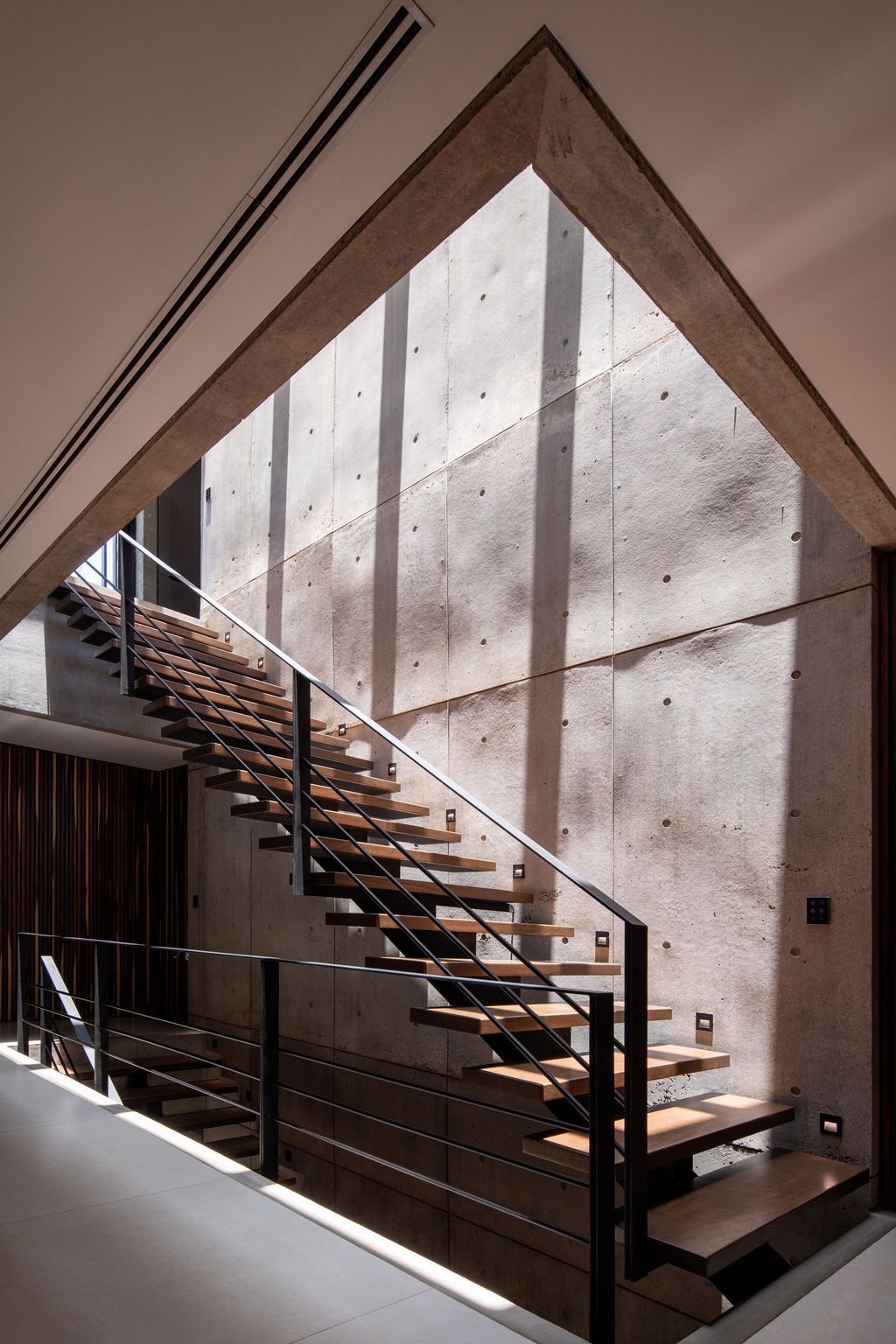 Salatino House Embracing Natures Tapestry by Sommet 13