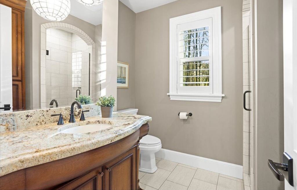 Serene Splendor Luxurious Lake Oswego Retreat Offered at 2.6 Million 32