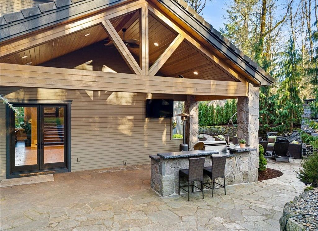 Serene Splendor Luxurious Lake Oswego Retreat Offered at 2.6 Million 42
