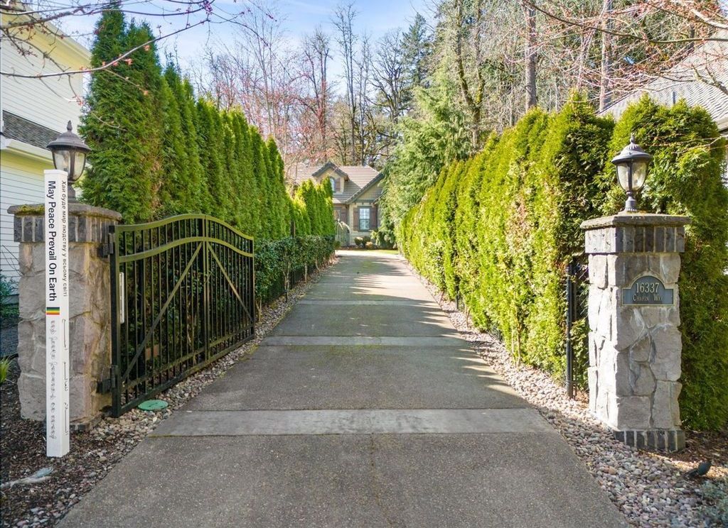 Serene Splendor Luxurious Lake Oswego Retreat Offered at 2.6 Million 6
