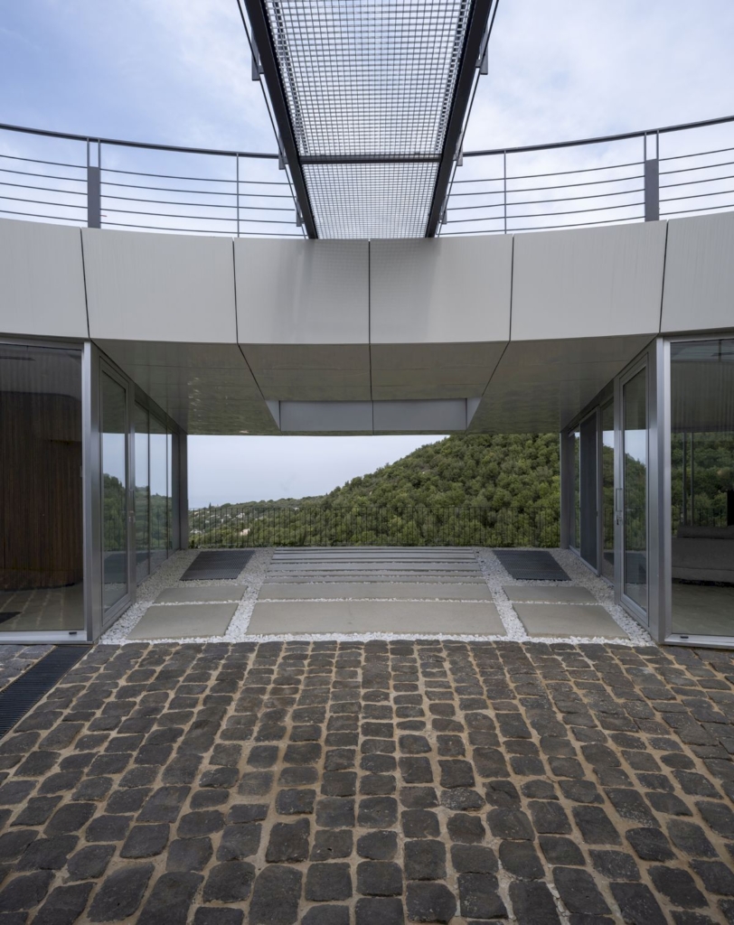 Skyhaven Residence in Lebanon by BLANKPAGE Architects 5