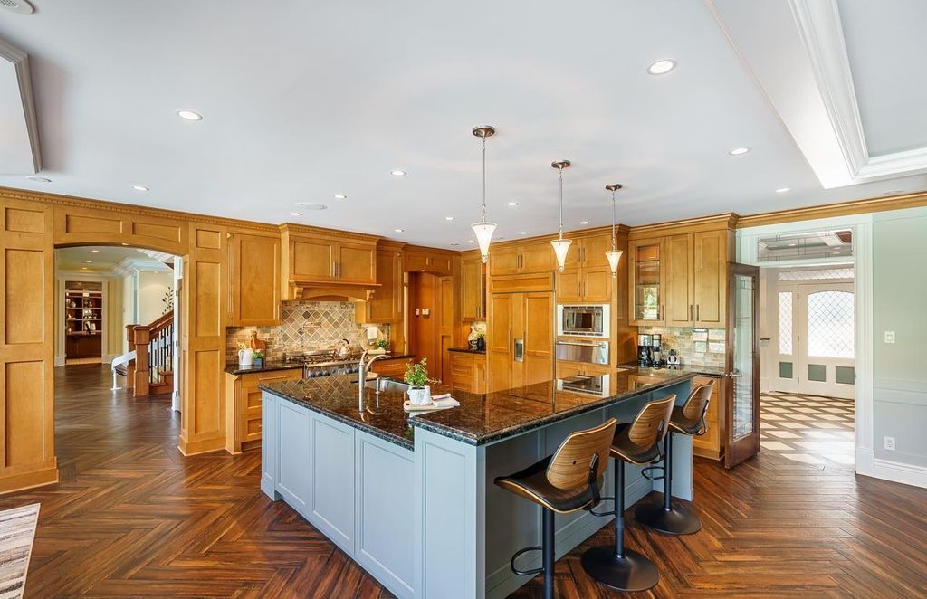 Stunning Home Exceptional Attention to Detail High End Finishes Listed at C8.85 Million in Canada 13