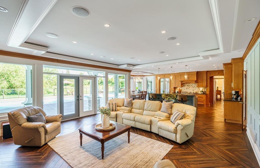 Stunning Home Exceptional Attention to Detail High End Finishes Listed at C8.85 Million in Canada 18