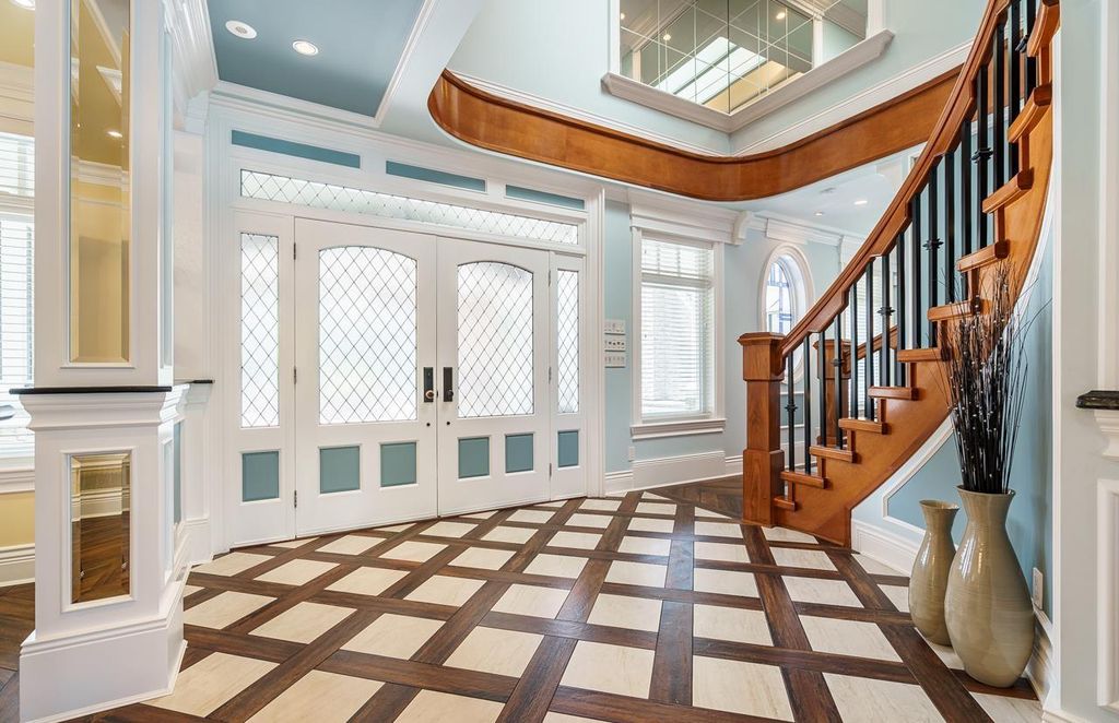 Stunning Home Exceptional Attention to Detail High End Finishes Listed at C8.85 Million in Canada 25