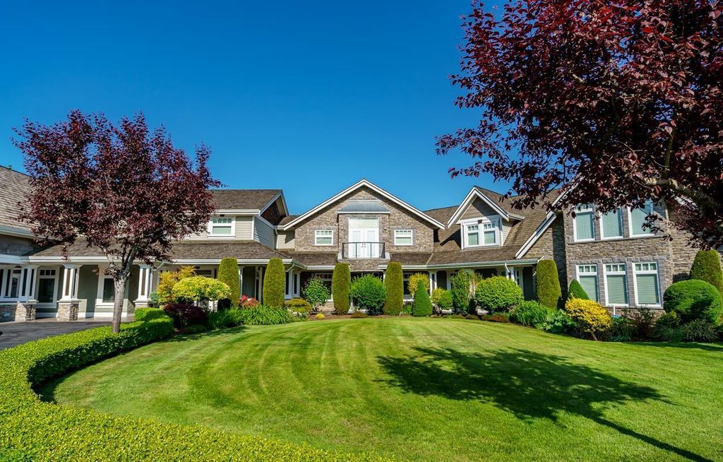 Stunning Home Exceptional Attention to Detail High End Finishes Listed at C8.85 Million in Canada 3