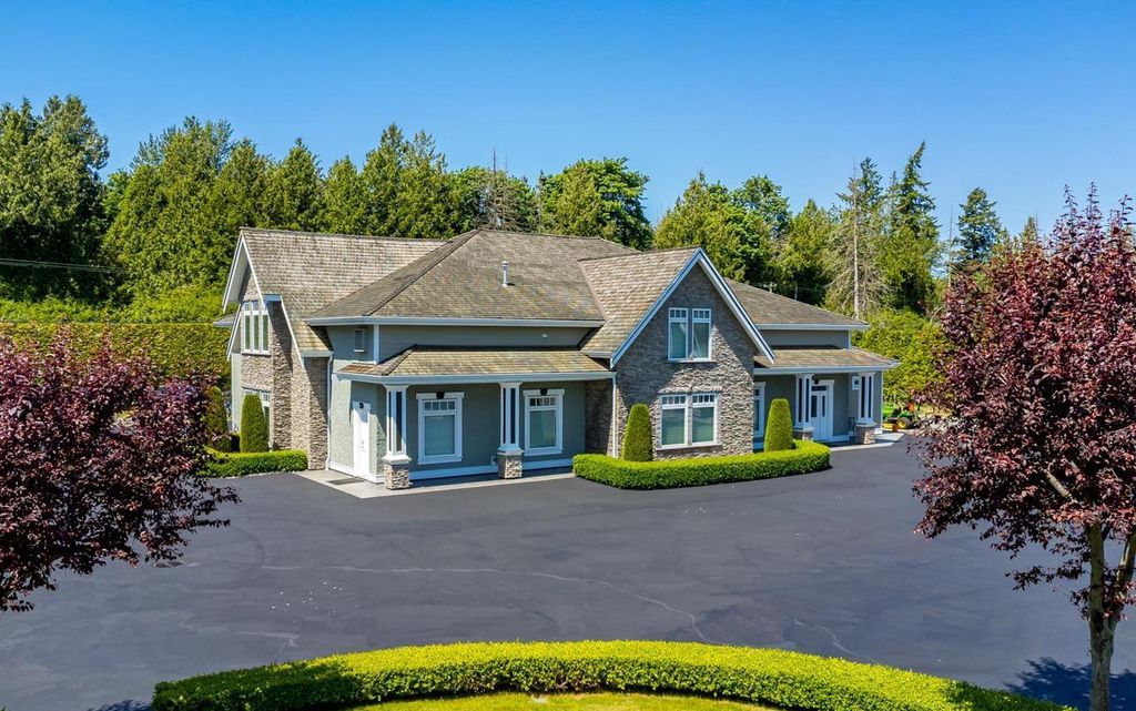 Stunning Home Exceptional Attention to Detail High End Finishes Listed at C8.85 Million in Canada 38