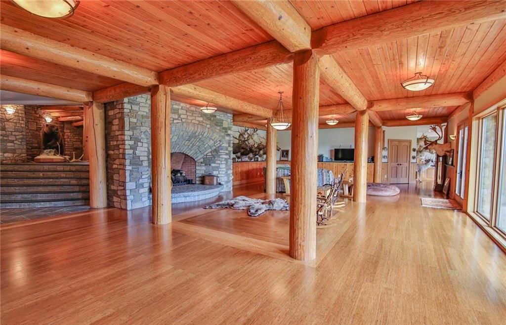 Timeless Elegance Pennsylvanias Enchanting Log Retreat Offered at 5999900 42