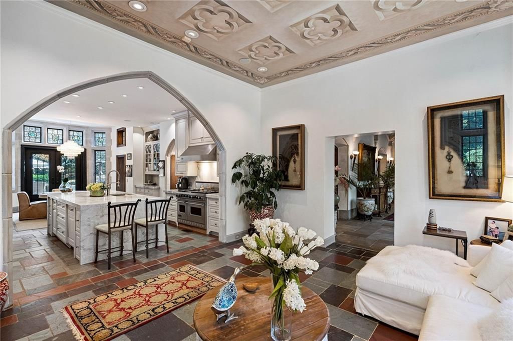 Timeless Grandeur Historic Tuxedo Park Estate in Atlanta Hits the Market at 10.5 Million 18
