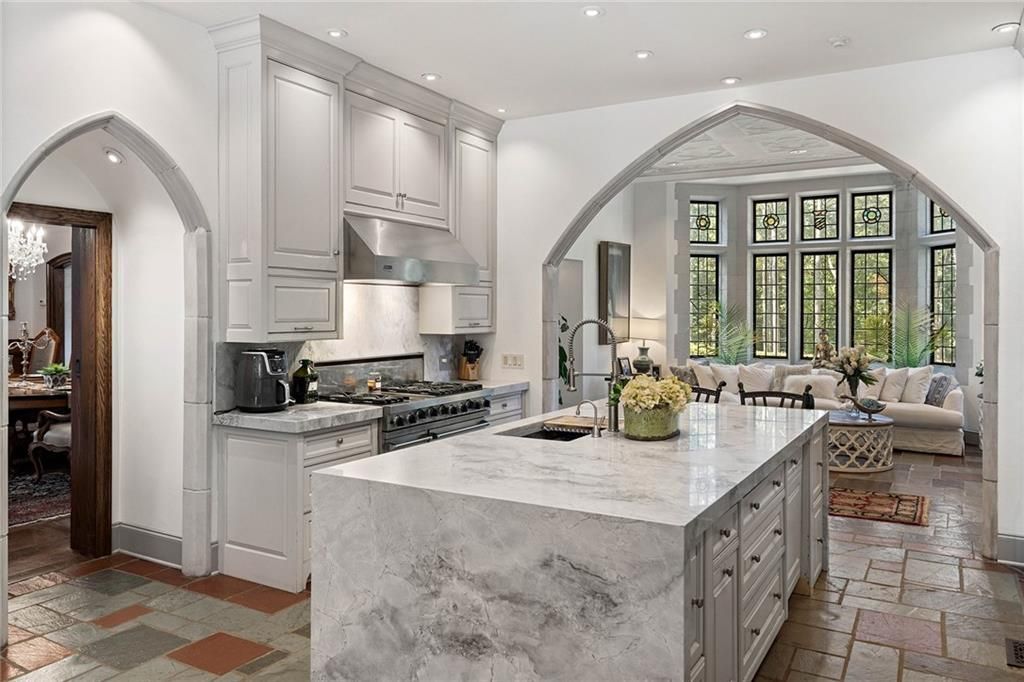 Timeless Grandeur Historic Tuxedo Park Estate in Atlanta Hits the Market at 10.5 Million 20