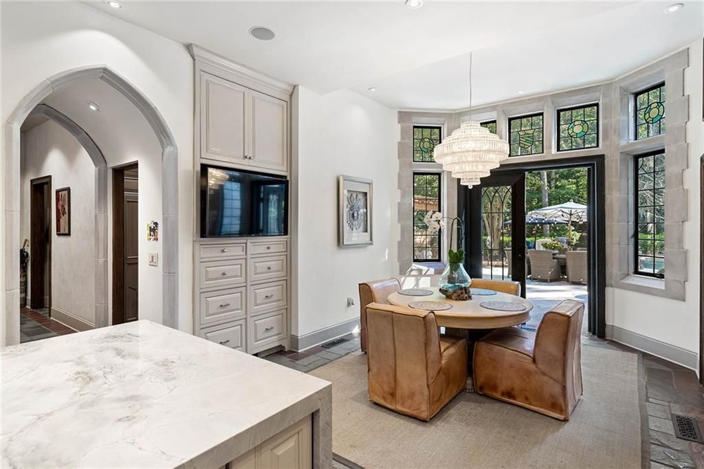 Timeless Grandeur Historic Tuxedo Park Estate in Atlanta Hits the Market at 10.5 Million 22