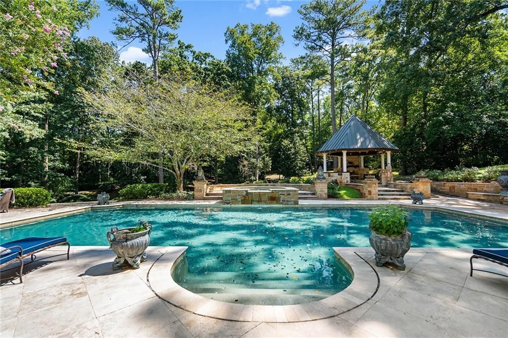 Timeless Grandeur Historic Tuxedo Park Estate in Atlanta Hits the Market at 10.5 Million 23