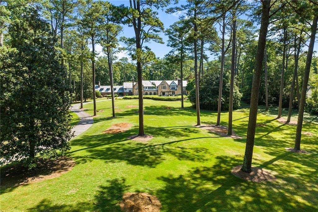 Timeless Grandeur Historic Tuxedo Park Estate in Atlanta Hits the Market at 10.5 Million 35