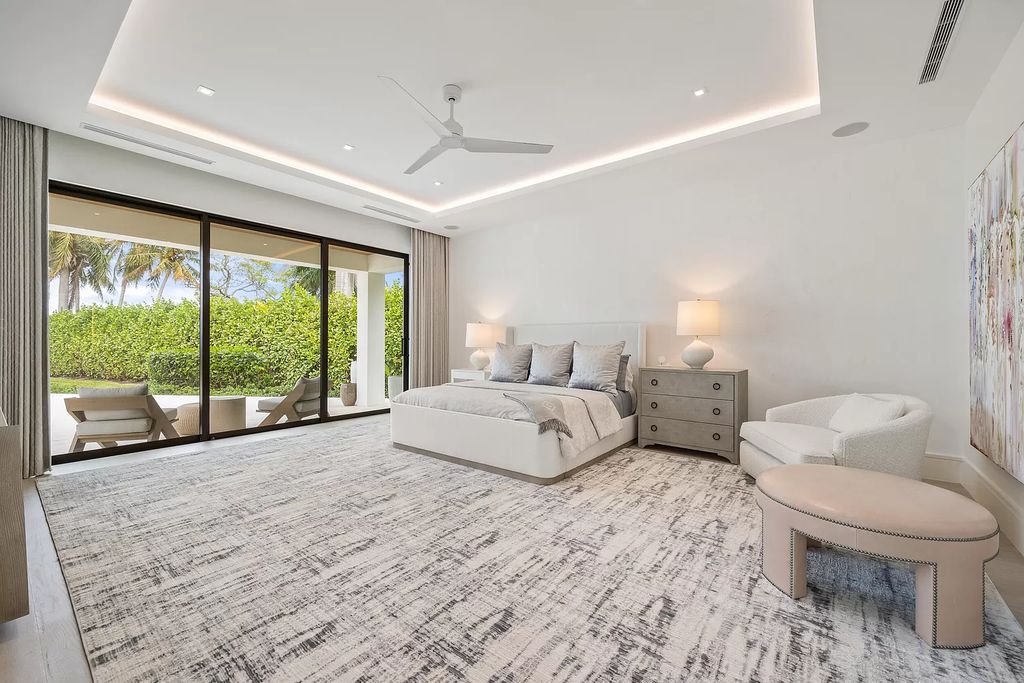Nestled on the scenic Loxahatchee River, this 5-bedroom, 6-bathroom estate in Jupiter, Florida offers the epitome of luxury living.