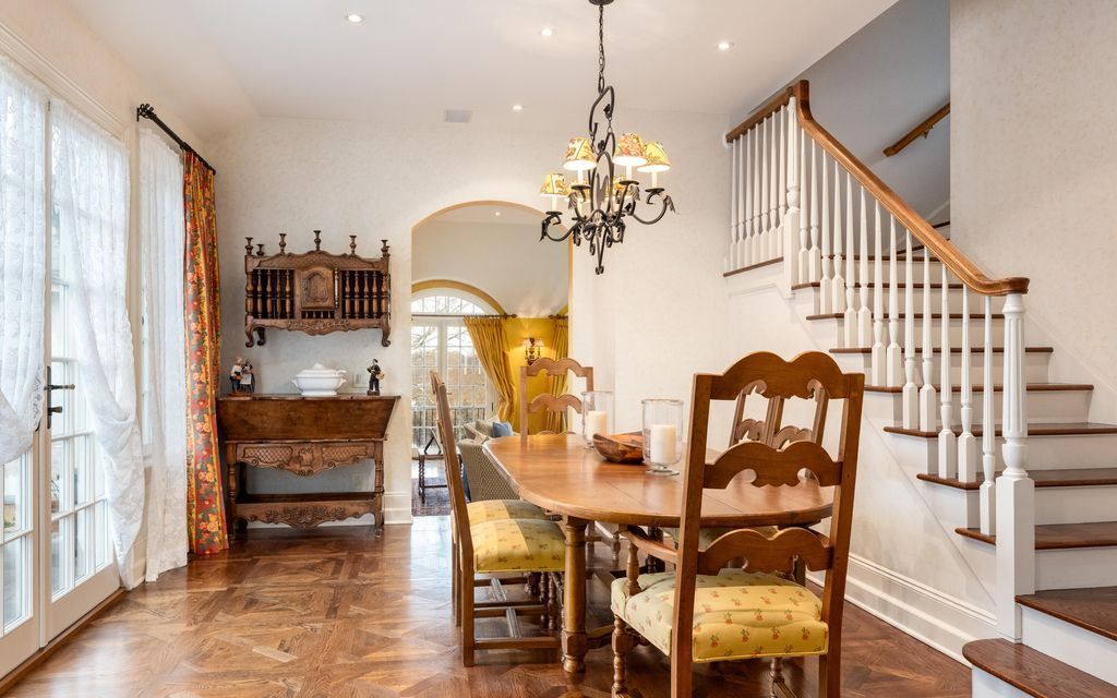 Unparalleled Luxury Grand Estate Living in Round Hill Greenwich Offered at 8499000 13