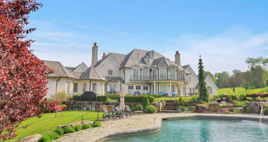 Unparalleled Luxury Grand Estate Living in Round Hill Greenwich Offered at 8499000 21