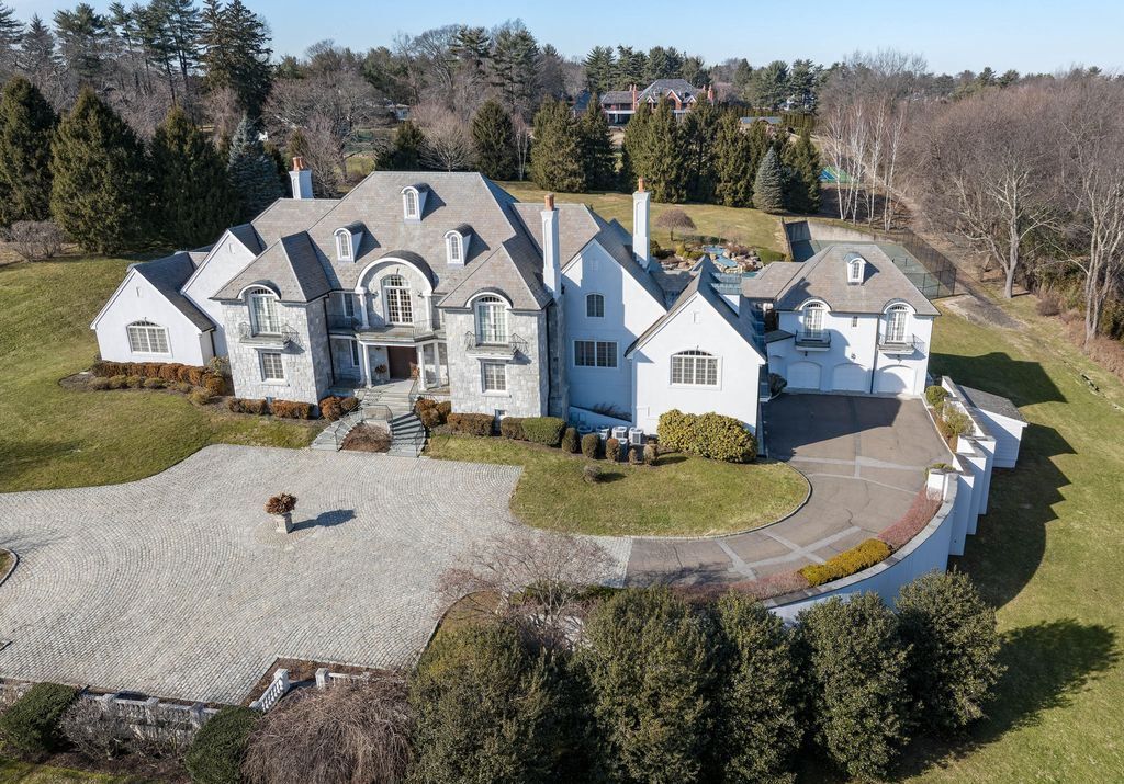 Unparalleled Luxury Grand Estate Living in Round Hill Greenwich Offered at 8499000 27