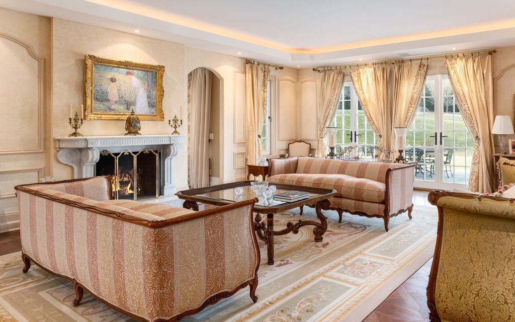 Unparalleled Luxury Grand Estate Living in Round Hill Greenwich Offered at 8499000 6