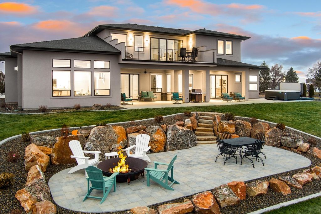 Waterfront Estate on 3 Acres in Leighton Lake Estates Idaho Offered at 3.248 Million 31