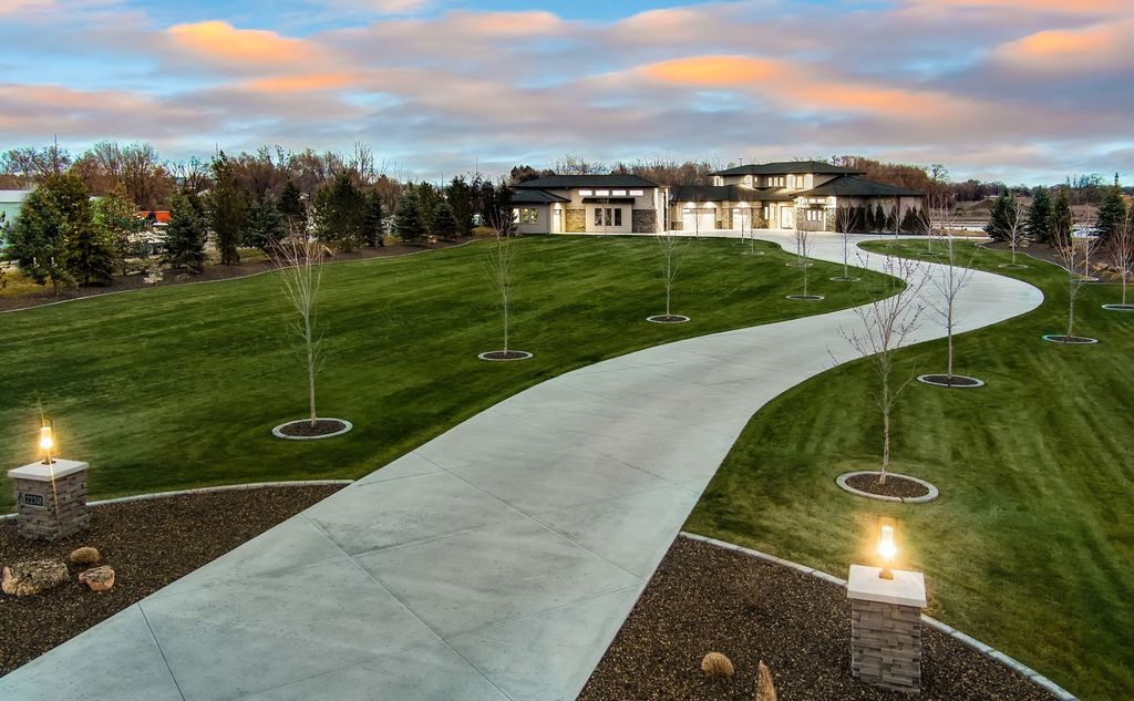 Waterfront Estate on 3 Acres in Leighton Lake Estates Idaho Offered at 3.248 Million 40
