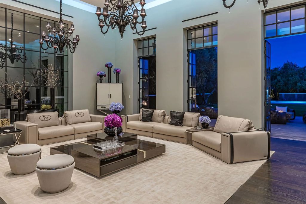 271 South Mapleton Drive Home in Los Angeles, California. Welcome to 'Il Magione' on South Mapleton Dr, Los Angeles' most prestigious address. Spanning 31,450 square feet on 1.4 flat acres, this luxury compound boasts Fendi furnishings, a bowling alley, movie theatre, gym, wine cellar, indoor pool, and more. 