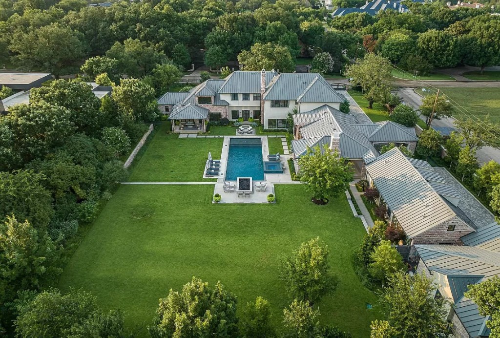 4554 Harrys Ln Dallas TX 75229 17
