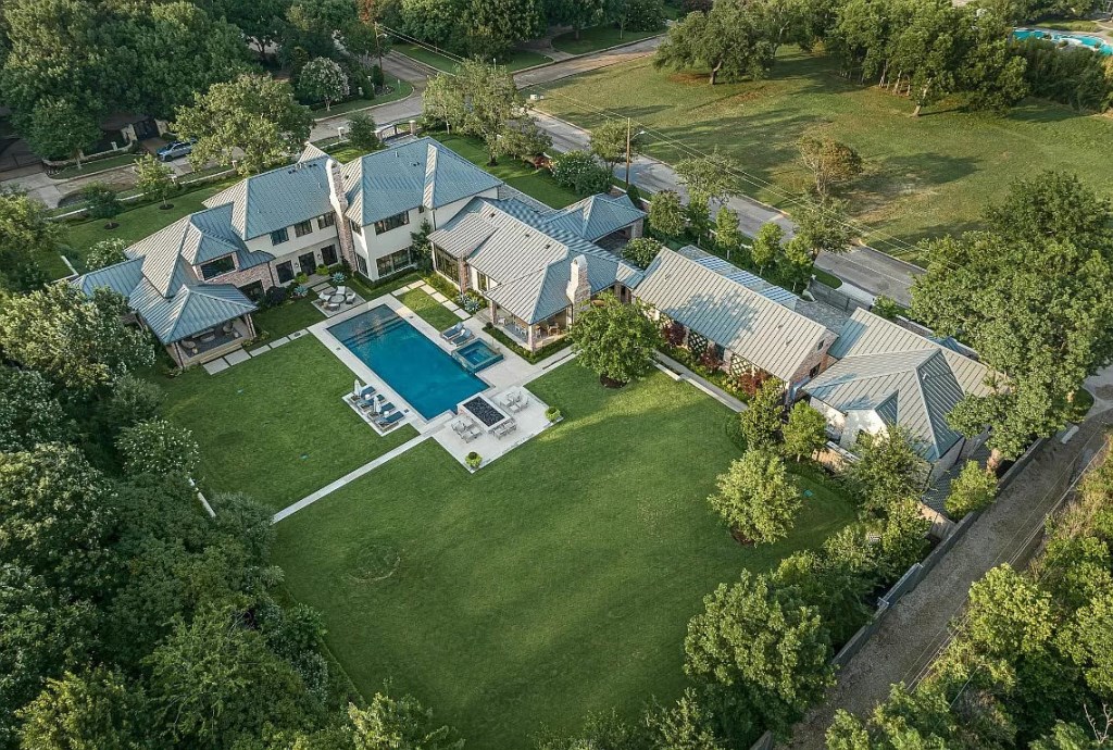 4554 Harrys Ln Dallas TX 75229 20