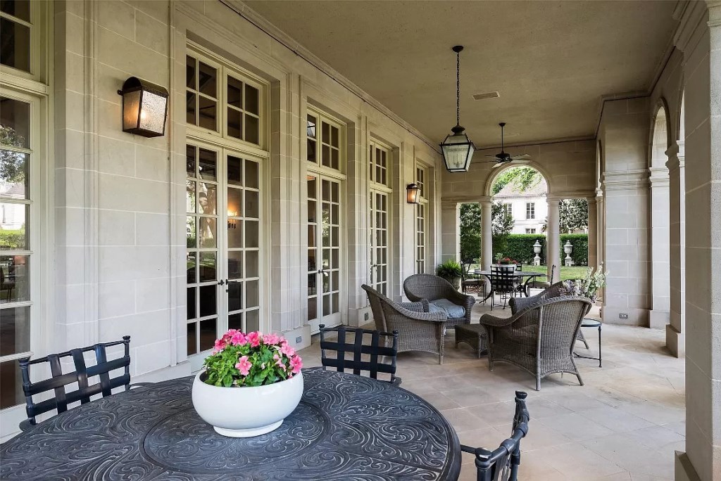 5619 Walnut Hill Ln Dallas TX 75229 12