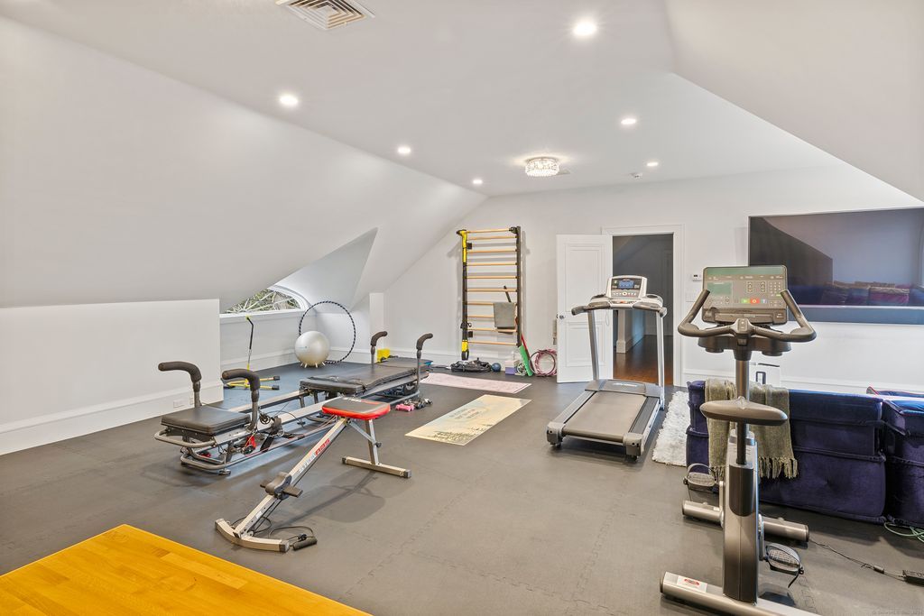 Captivating Luxury 6.295 Million Modern Oasis in Connecticut Awaits 24