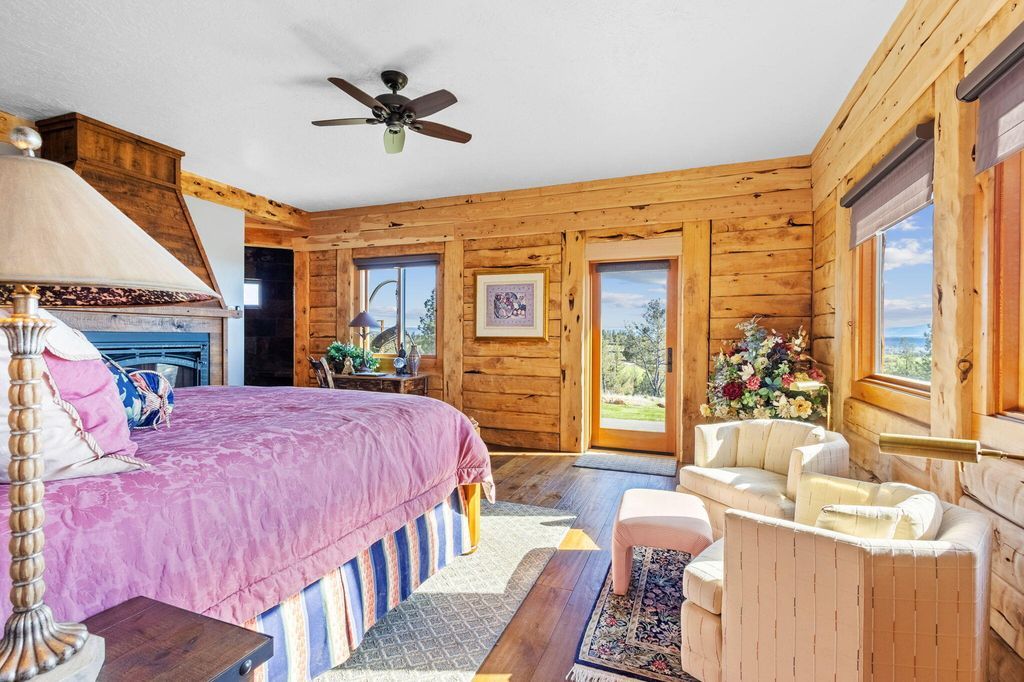 Cascade Mountain View Estate Scenic Hillside Retreat in Oregon Listed at 2.1 Million 20