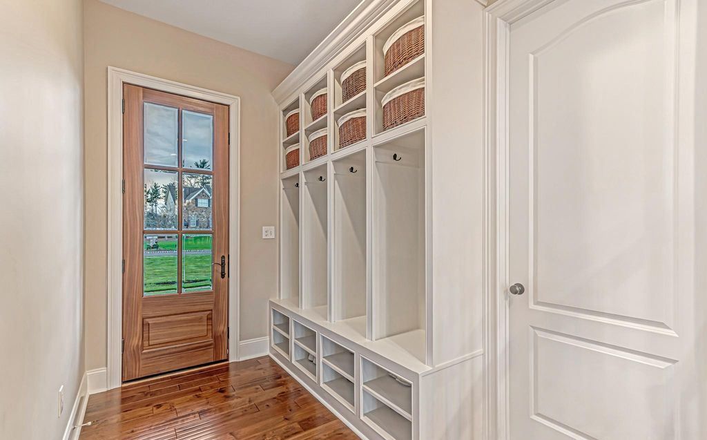 Exclusive Elegance Discover the Luxurious Lifestyle of Dutchess Farm Estates for 2380888 16