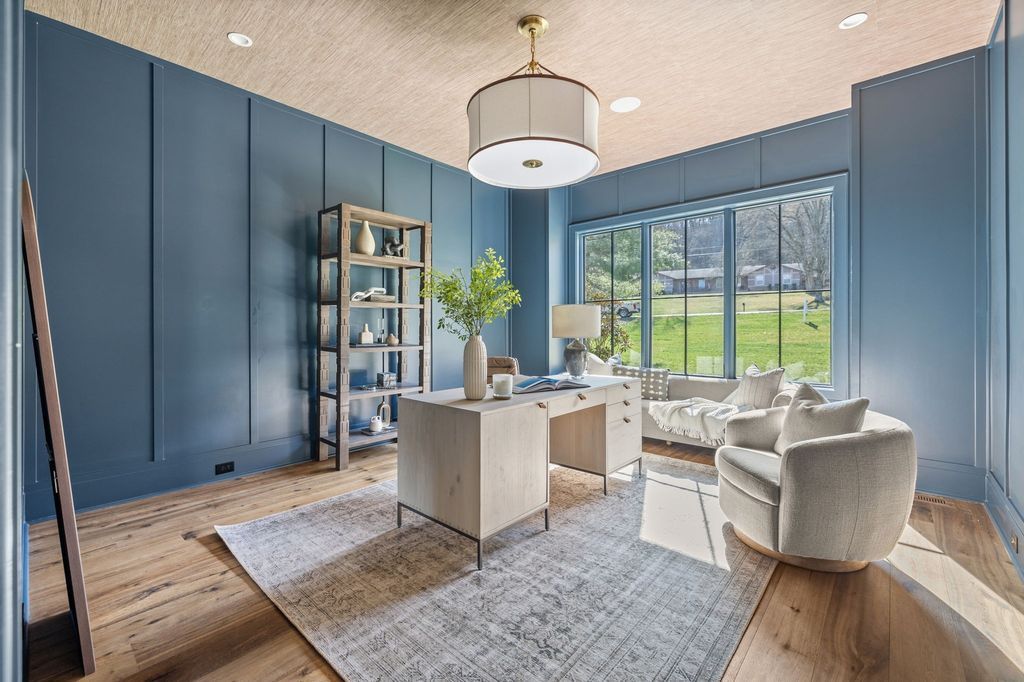 Exquisite Estate A Prestigious Brentwood Luxury Build by Preston Quirk and JFY Designs Offered at 5.95 Million 14
