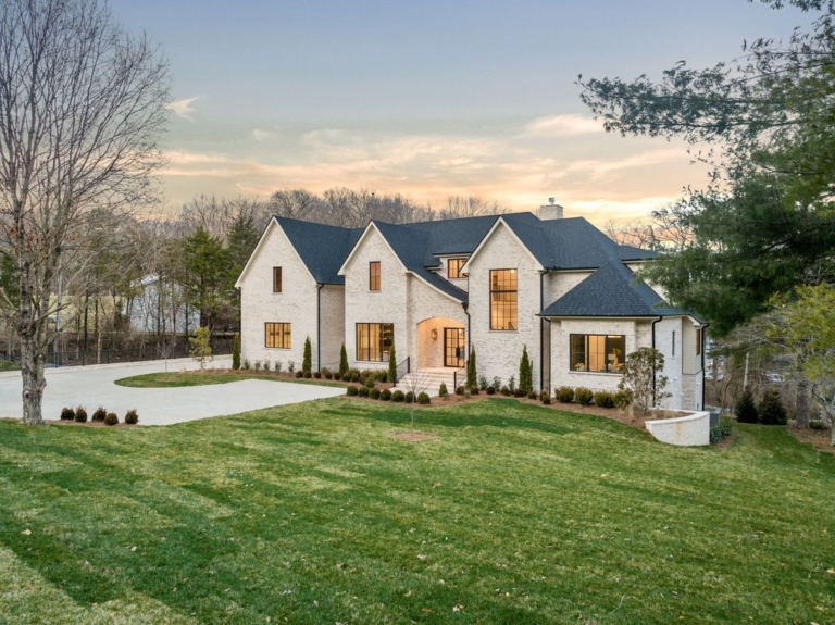 Exquisite Estate: A Prestigious Brentwood Luxury Build by Preston Quirk ...