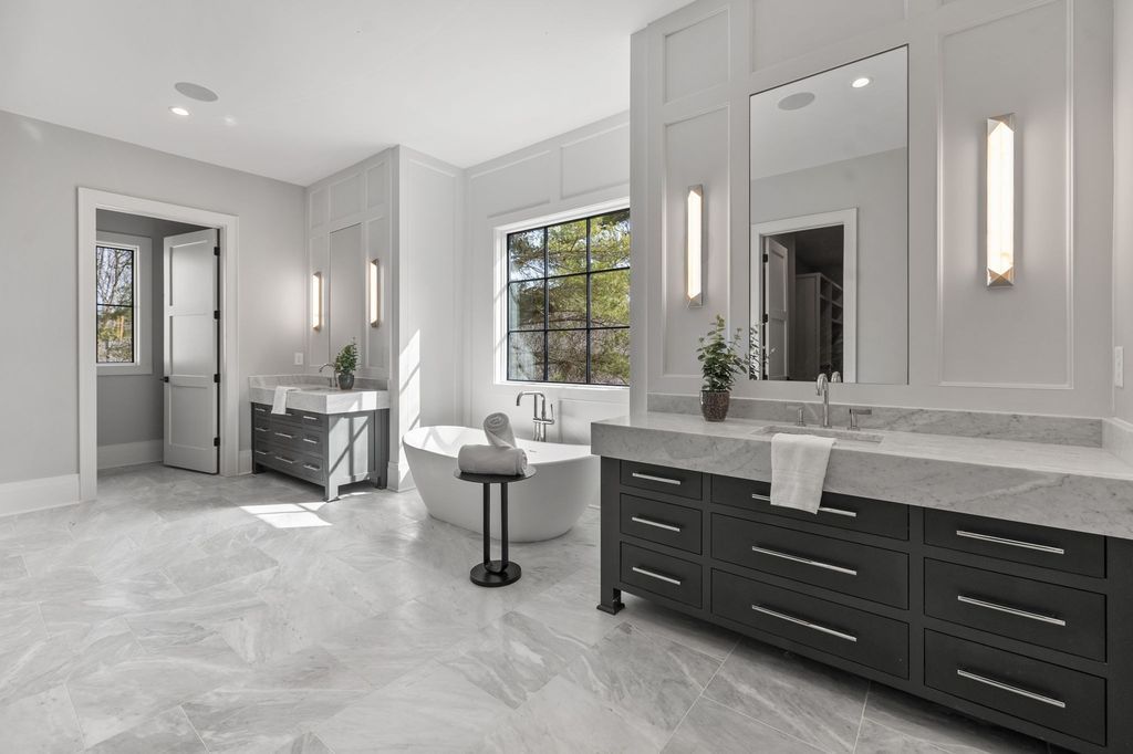 Exquisite Estate A Prestigious Brentwood Luxury Build by Preston Quirk and JFY Designs Offered at 5.95 Million 20