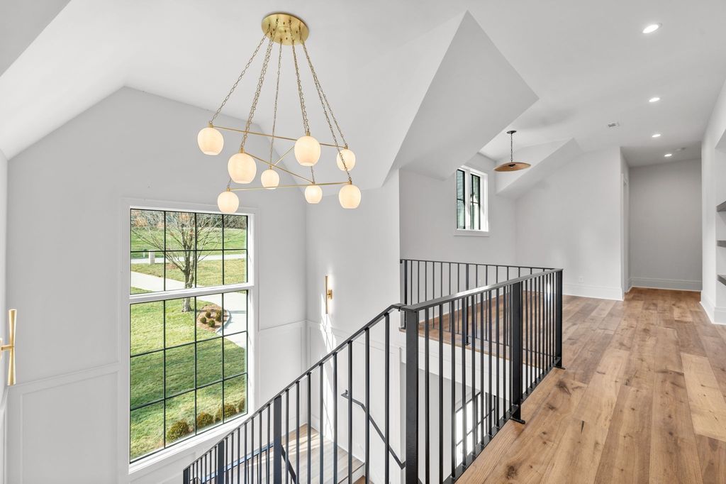 Exquisite Estate A Prestigious Brentwood Luxury Build by Preston Quirk and JFY Designs Offered at 5.95 Million 31