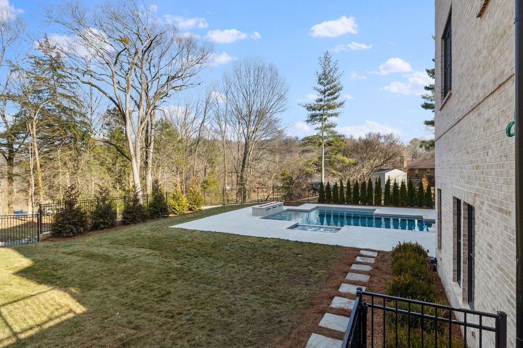 Exquisite Estate A Prestigious Brentwood Luxury Build by Preston Quirk and JFY Designs Offered at 5.95 Million 57