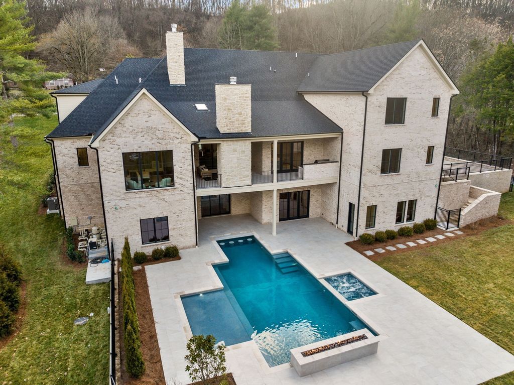 Exquisite Estate A Prestigious Brentwood Luxury Build by Preston Quirk and JFY Designs Offered at 5.95 Million 61