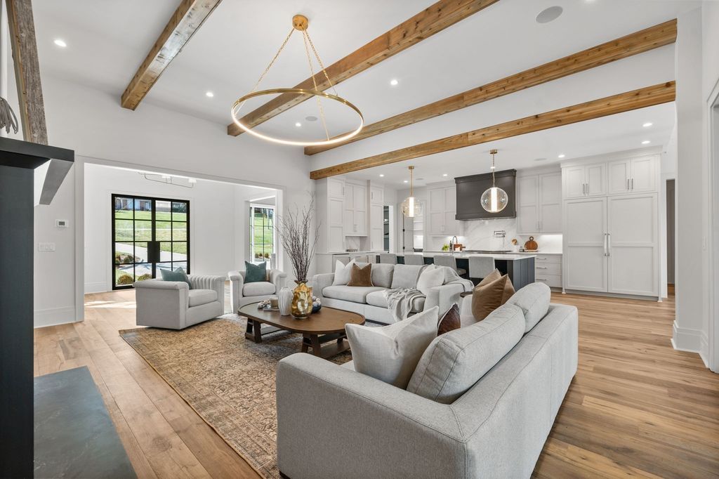 Exquisite Estate A Prestigious Brentwood Luxury Build by Preston Quirk and JFY Designs Offered at 5.95 Million 8