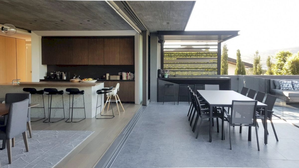 I30 House a Modern Family Home by GSQUARED Architect 1