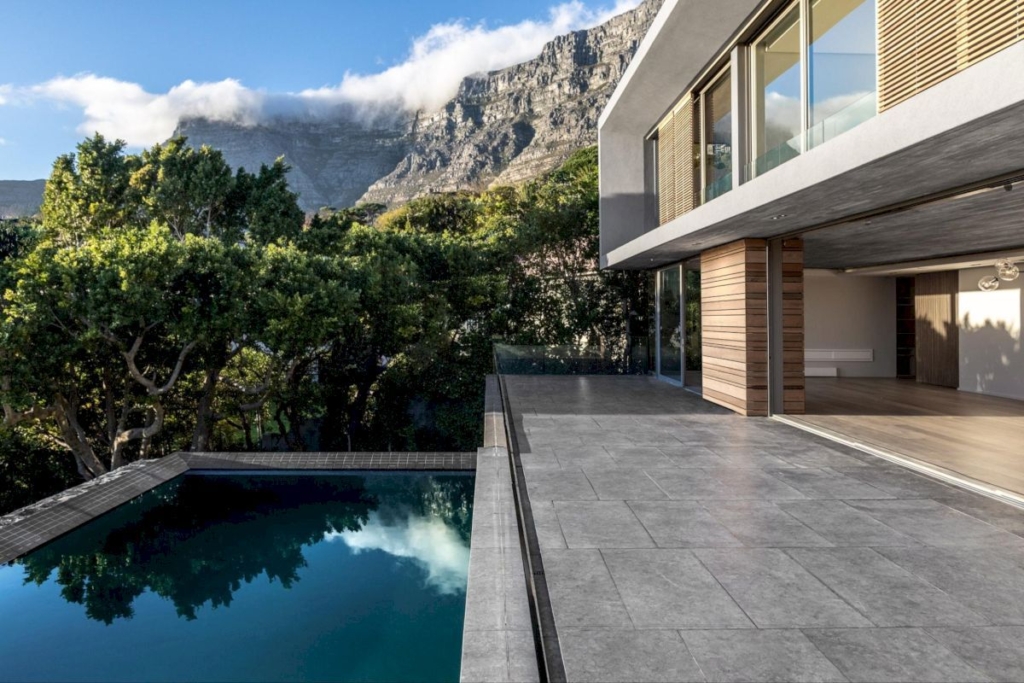I30 House, a Modern Family Home by GSQUARED Architect
