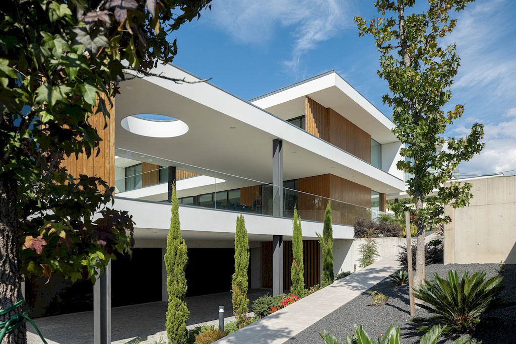 J.M.C. House by Atelier d'Arquitectura Lopes da Costa Save 3 J.M.C. House by Atelier d'Arquitectura Lopes da Costa Save