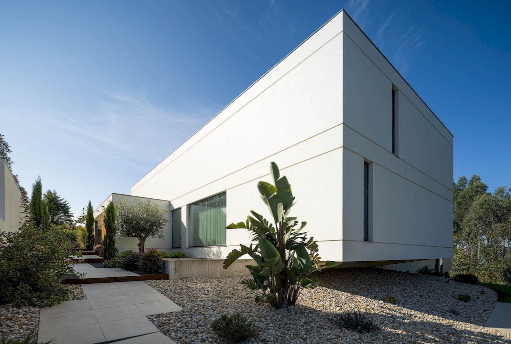 J.M.C. House by Atelier d'Arquitectura Lopes da Costa Save 11 J.M.C. House by Atelier dArquitectura Lopes da Costa Save 3