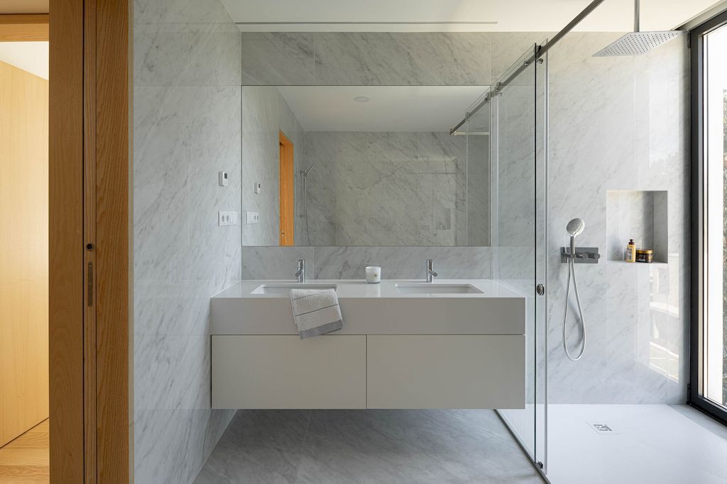 J.M.C. House by Atelier d'Arquitectura Lopes da Costa Save 17 J.M.C. House by Atelier d'Arquitectura Lopes da Costa Save