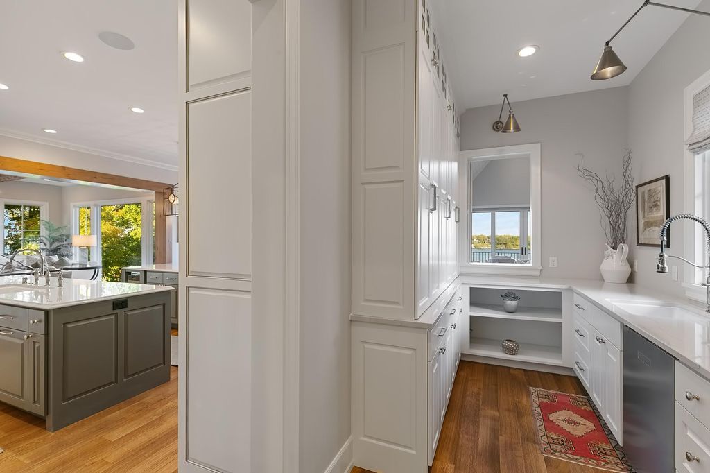 Lake Minnetonka East Coast Style Home in Minnesota Priced at 7799000 12