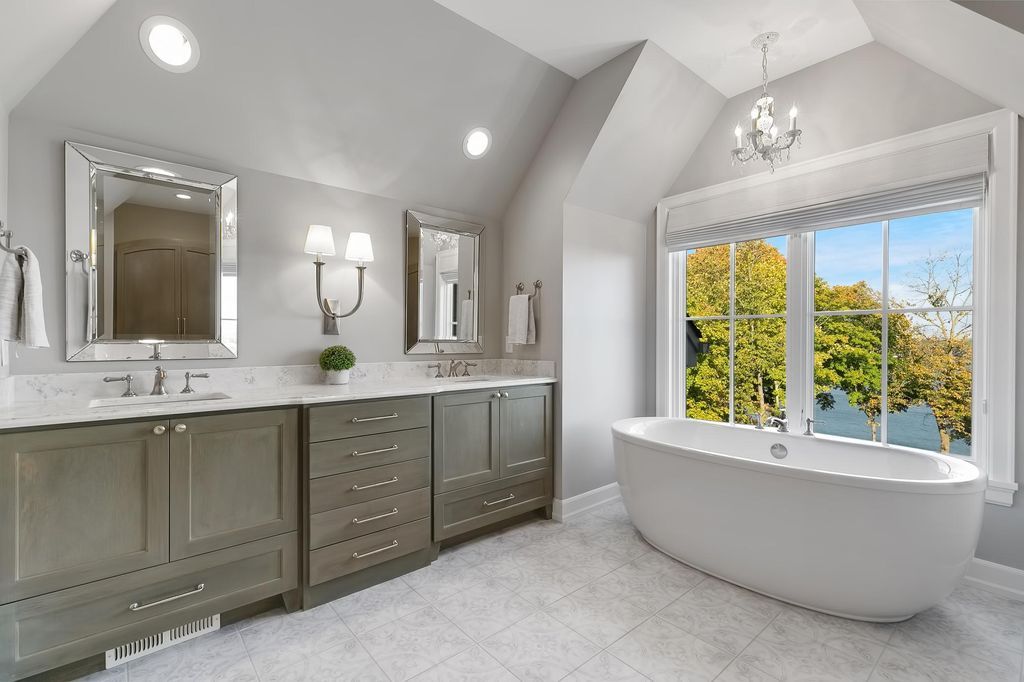 Lake Minnetonka East Coast Style Home in Minnesota Priced at 7799000 26