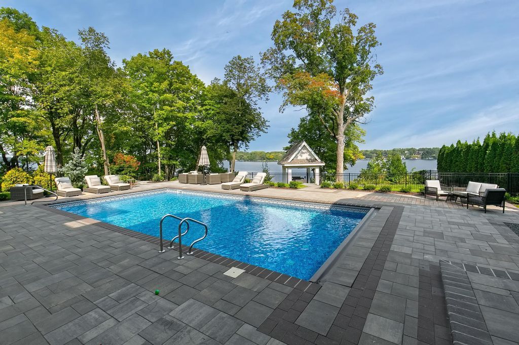Lake Minnetonka East Coast Style Home in Minnesota Priced at 7799000 51